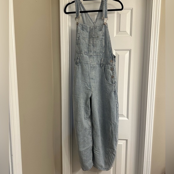 Gap UltraSoft Denim Horseshoe Overalls, Blue Railroad Stripe, SP, NWOT - Picture 6 of 11
